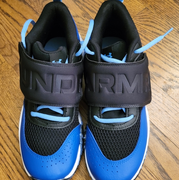 Under Armour Unisex Kids GS Zone BB 2 Basketball Shoes BLACK/BLUE Size 6Y NEW - Picture 1 of 8
